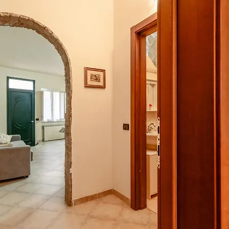 Casa Angeli - By The River Apartment